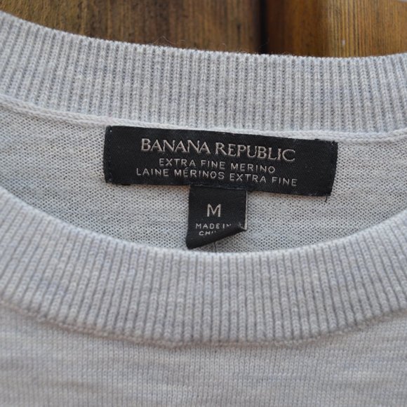 Banana Republic Extra Fine Merino Sweater (M) - Picture 2 of 2